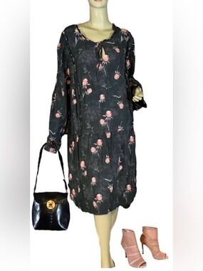 CASLON GRAY DISTRESSED DROP WAIST SHIFT DRESS WITH PINK FLORAL PATTERN (3X)